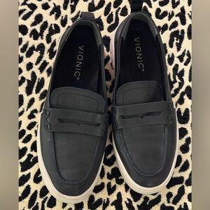 Vionic Uptown Black Loafers Comfort Shoes Size 6
